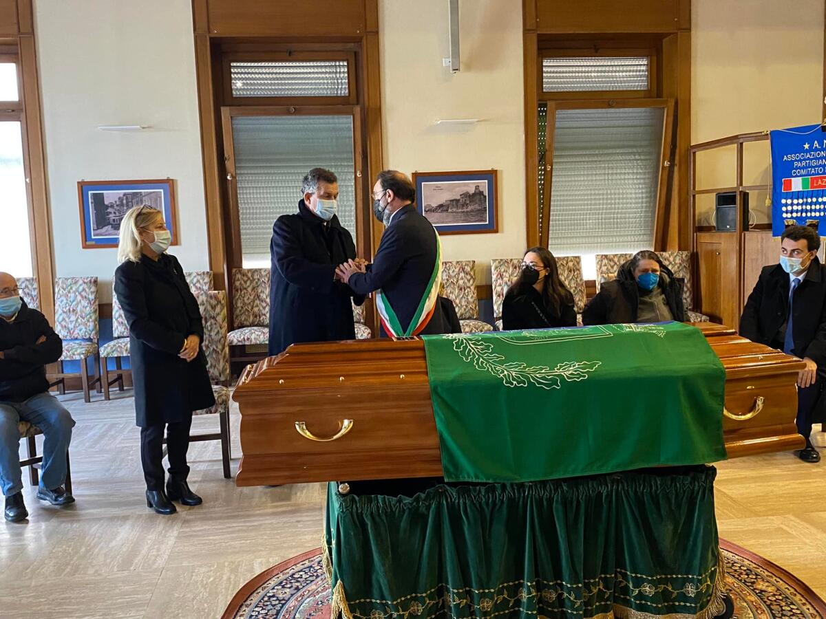 A Nettuno oggi l’ultimo saluto ad Antonio Taurelli. Camera ardente allestita in sala consiliare. - 