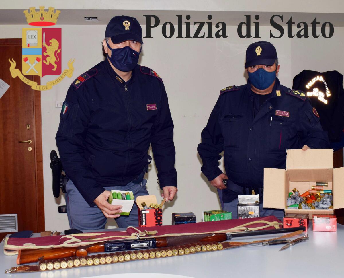 Arma clandestina e munizioni in casa di un pluripregiudicato di Cisterna: la Polizia arresta un 77enne. - 