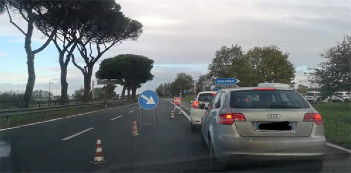 Mezzo pesante ribaltato in strada: Pontina completamente riaperta al traffico tra via Di Pratica e Castel Romano. - 