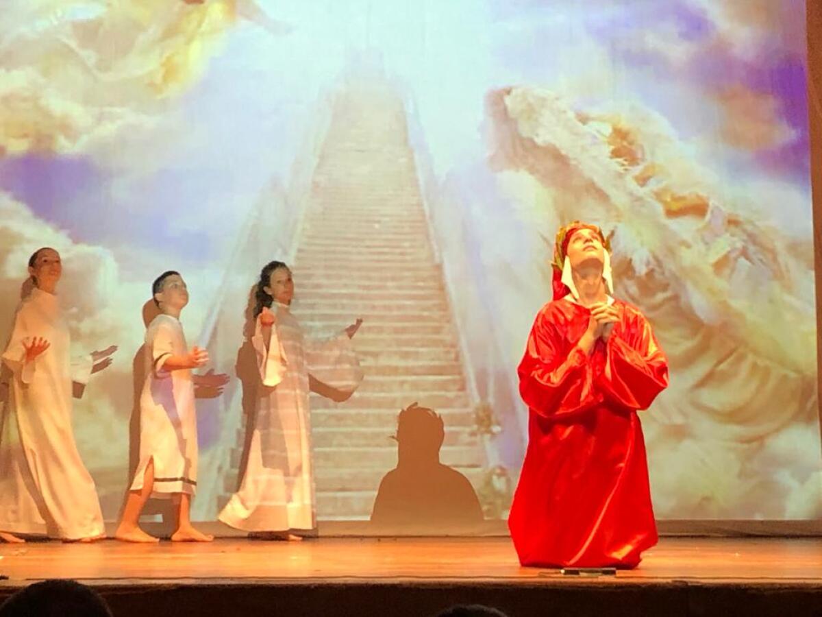 Natale, annullato lo spettacolo "La Divina Commedia": gli attori sono tutti in quarantena - 