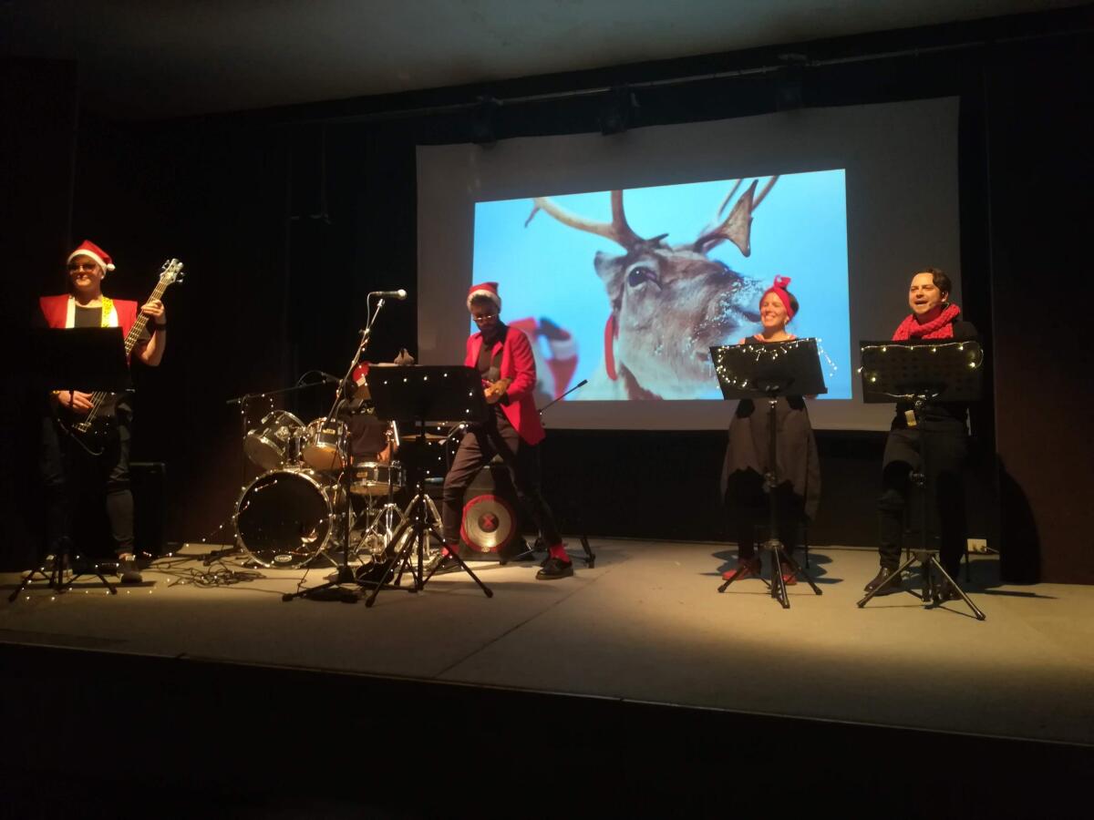 Lo spettacolo “Let’s Sing! ti racconto il Natale” della compagnia Matutateatro, questa domenica in scena a Sezze. - 