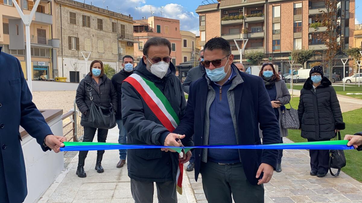 Inaugurato ufficialmente il nuovo Piazzale Berlinguer a Nettuno. 95 nuovi posti auto in centro. - 