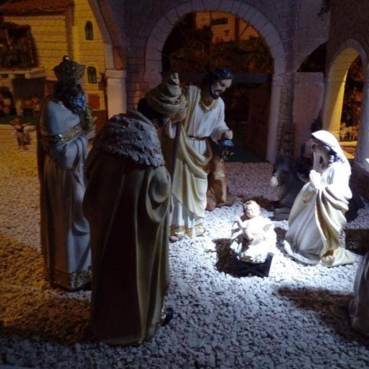 Presepe Artistico nella Chiesa Madre dei Santi Pio e Antonio di Anzio. - 