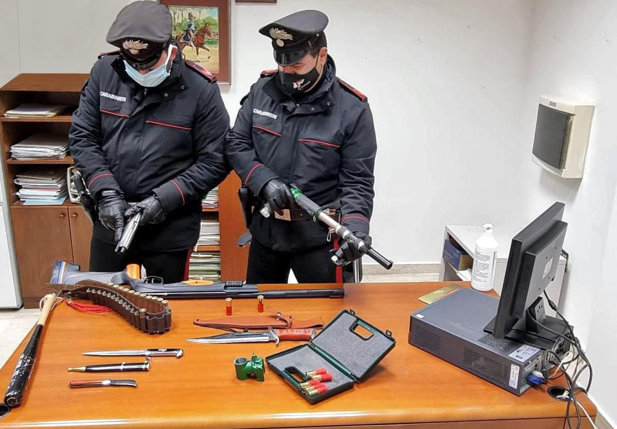Armi e munizioni detenute illecitamente, 30enne di Sezze in arresto - 