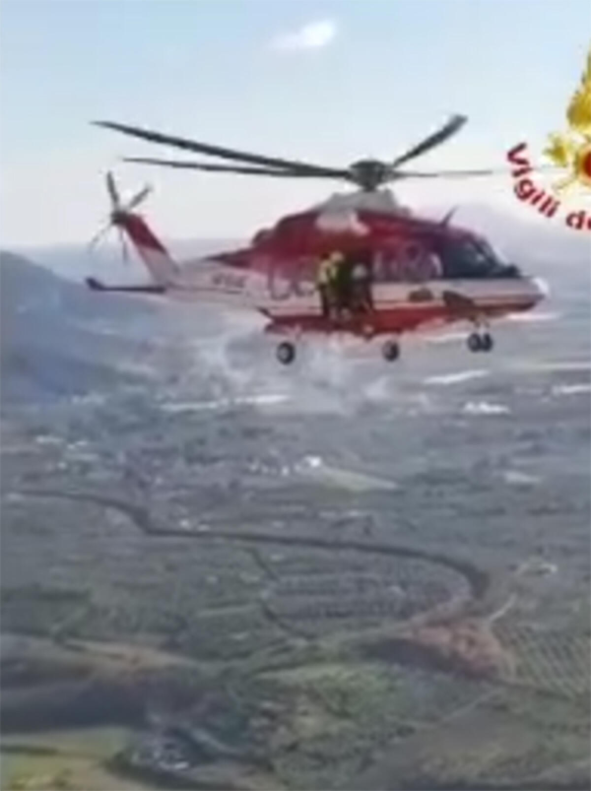 Si lancia con il parapendio e poi precipita sul monte di Norma. Il VIDEO - 