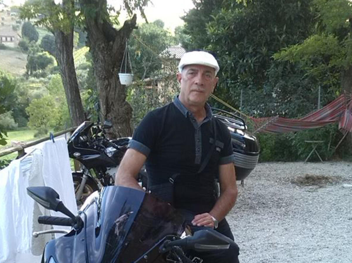 Pontina, schianto a Latina: sbalzato dall'auto vola giù dal viadotto. Muore Salvatore Marchetti - 