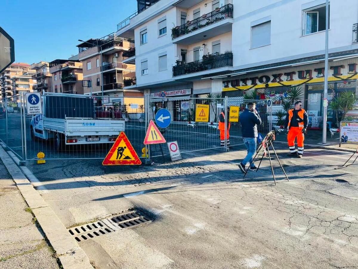Iniziano i lavori in via dei Mille ad Aprilia, tratto tra via Giacomo Matteotti e Via Nino Bixio interdetto al traffico - 