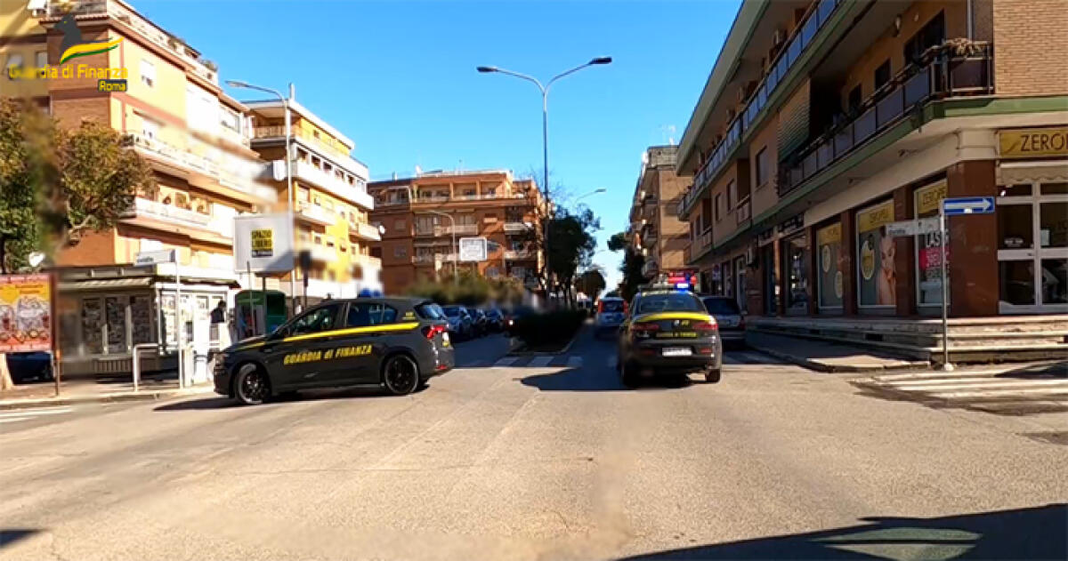 La Guardia di Finanza scopre a Pomezia una maxi frode fiscale. Sequestrati beni per circa 600.000 euro. VIDEO - 