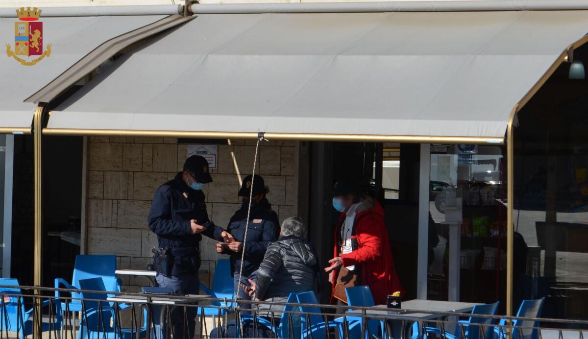 Controlli sui green pass sul litorale romano, 818 persone e 38 locali ispezionati fra Anzio e Nettuno. Due le persone sanzionate. - 
