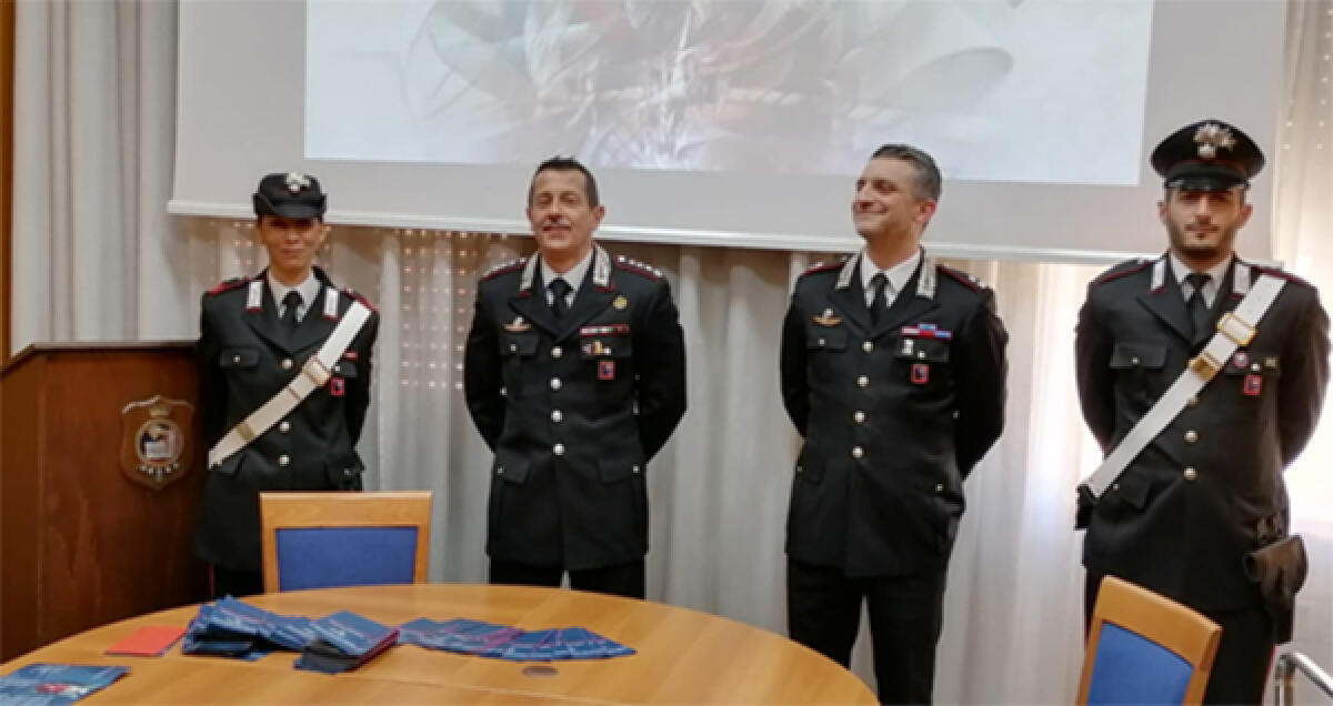 Contrasto alle truffe agli anziani: i Carabinieri della Compagnia di Formia realizzano una brochure. - 