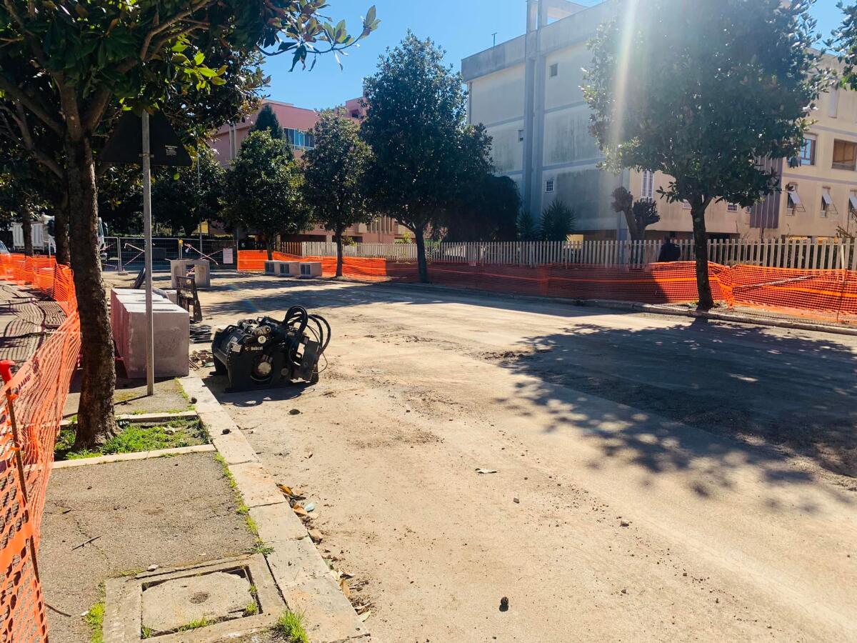 Lavori in Aldo Moro e via Guido Rossa, ad Aprilia: il cantiere del primo tratto a breve sarà terminato. - 