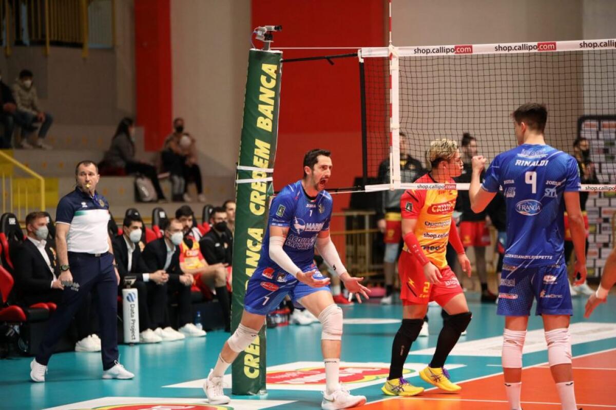 Pallavolo di Superlega: la Top Volley Cisterna espugna il “PalaMaiata” ed è in zona playoff. Superata Vibo 3-2. - 