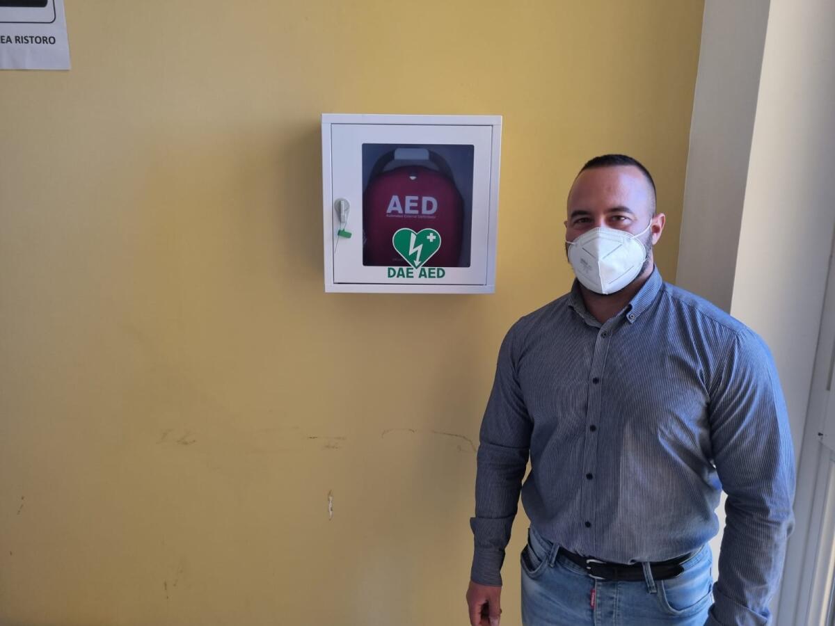Arriva il primo defibrillatore automatico nella Casa Comunale di Ardea di via D'Acquisto. - 