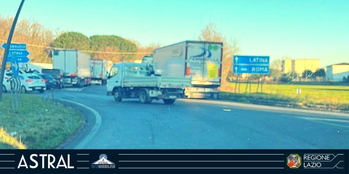 Aumento del prezzo del carburante: prosegue anche oggi sulla Pontina la protesta degli autotrasportatori. - 