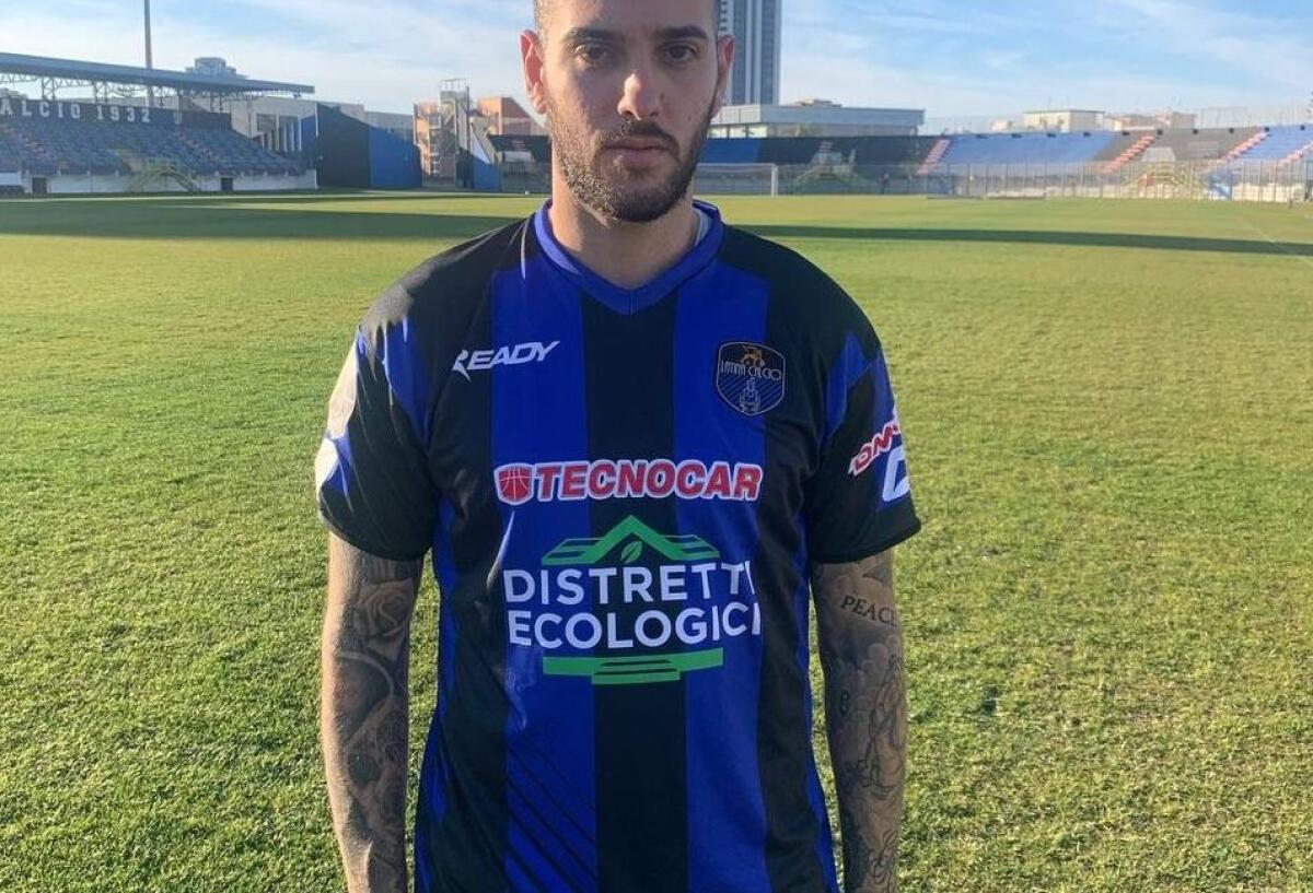 Calcio di Lega Pro: allo Stadio “Romeo Menti” questa domenica va in scena Juve Stabia-Latina. - 