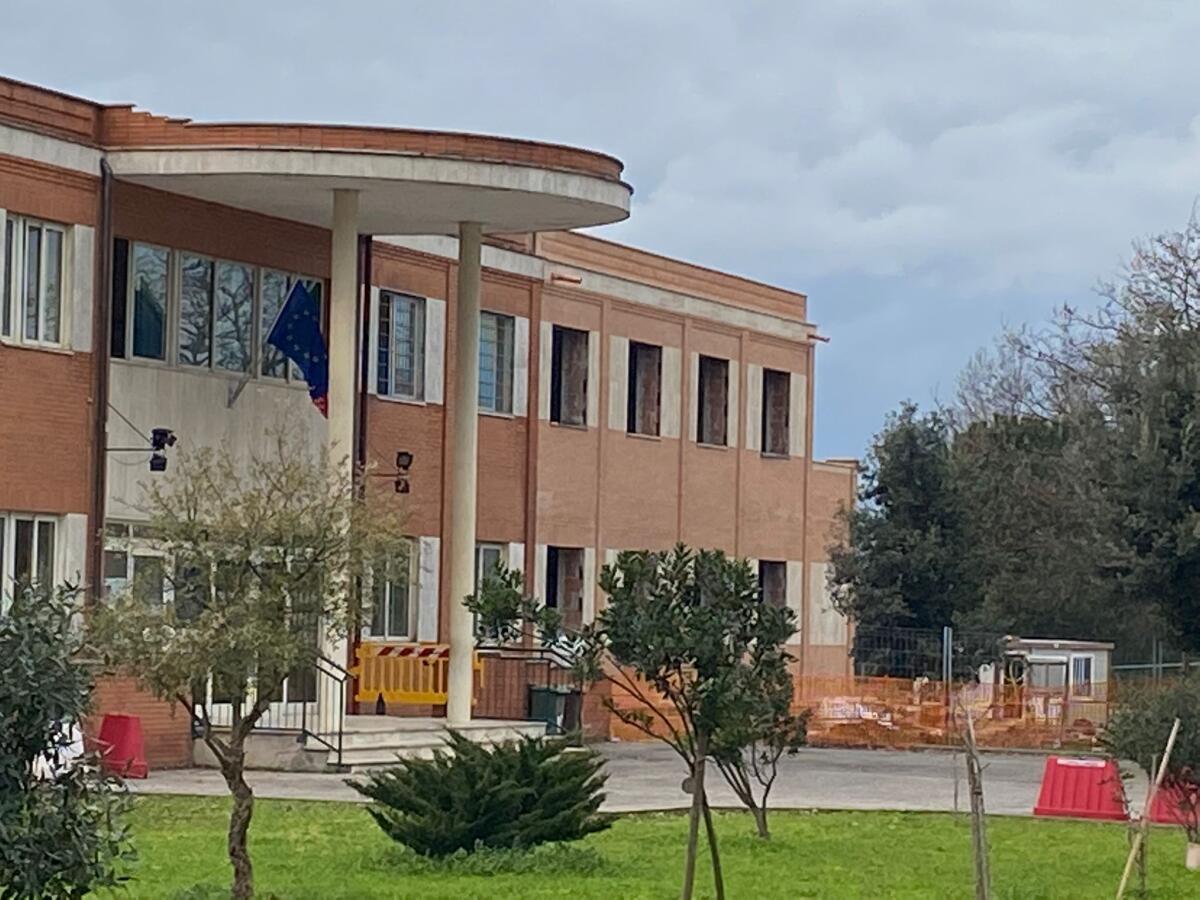 Proseguono a Sabaudia i lavori di ampliamento della scuola primaria “Silla Noal” di Borgo San Donato. - 