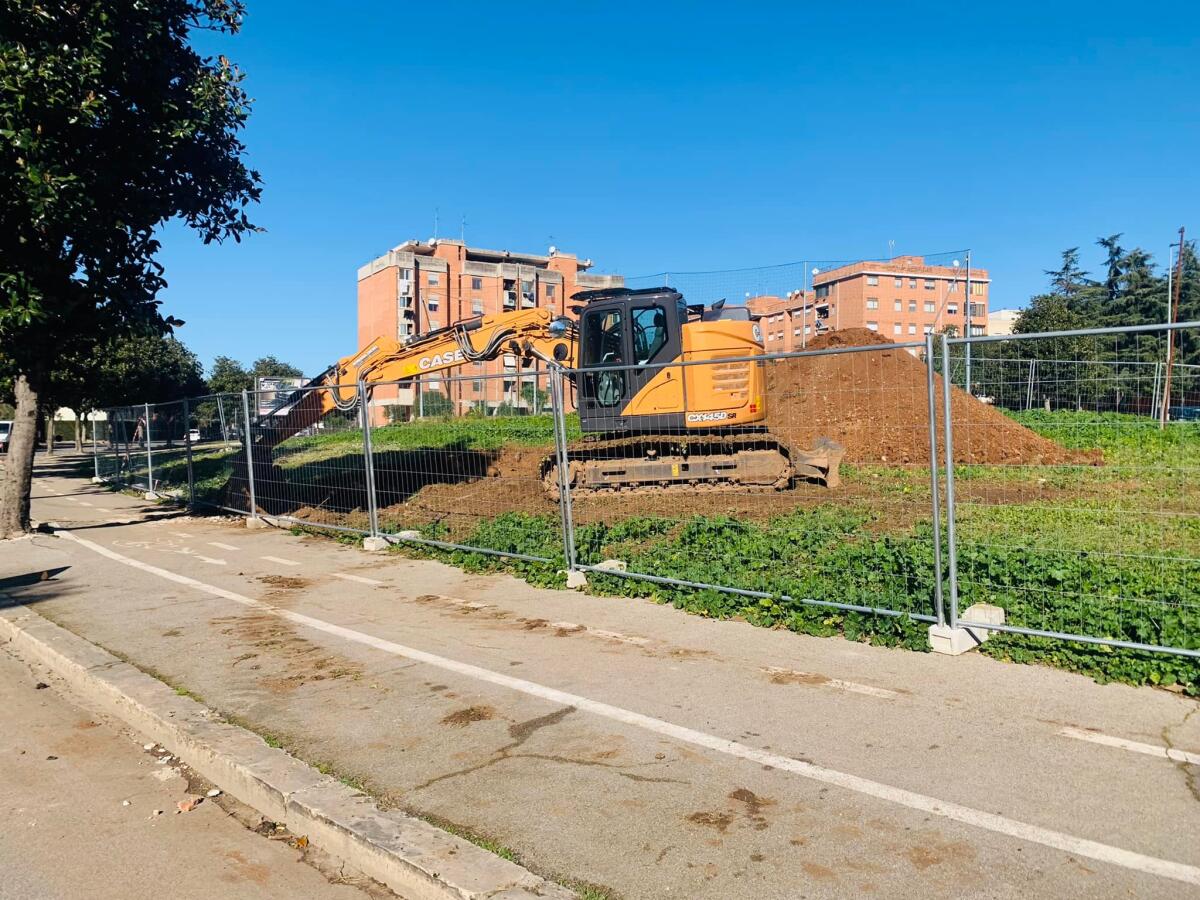 Allagamenti in via Aldo Moro ad Aprilia, iniziano i lavori per risolvere il problema. "Disagi alla viabilità" - 