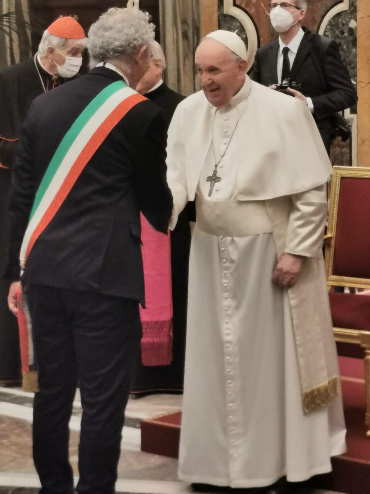 Il sindaco di Latina Damiano Coletta incontra Papa Francesco - 
