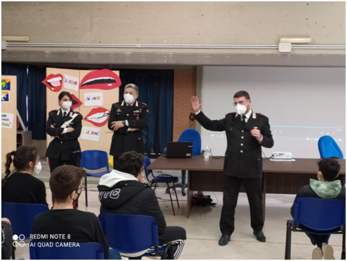 A scuola di legalità: i Carabinieri incontrano gli alunni dell'istituto comprensivo Prampolini di Borgo Podgora - 
