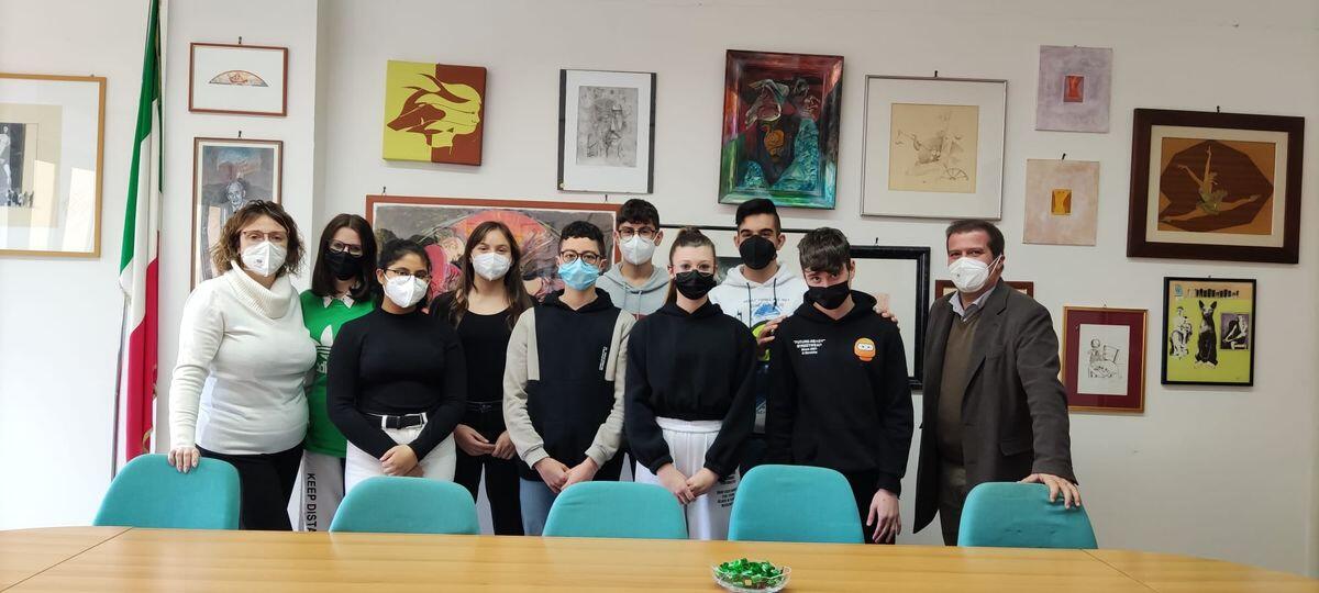 Gli studenti della 3^ L del Pascoli di Aprilia vincono il concorso nazionale MAB - 