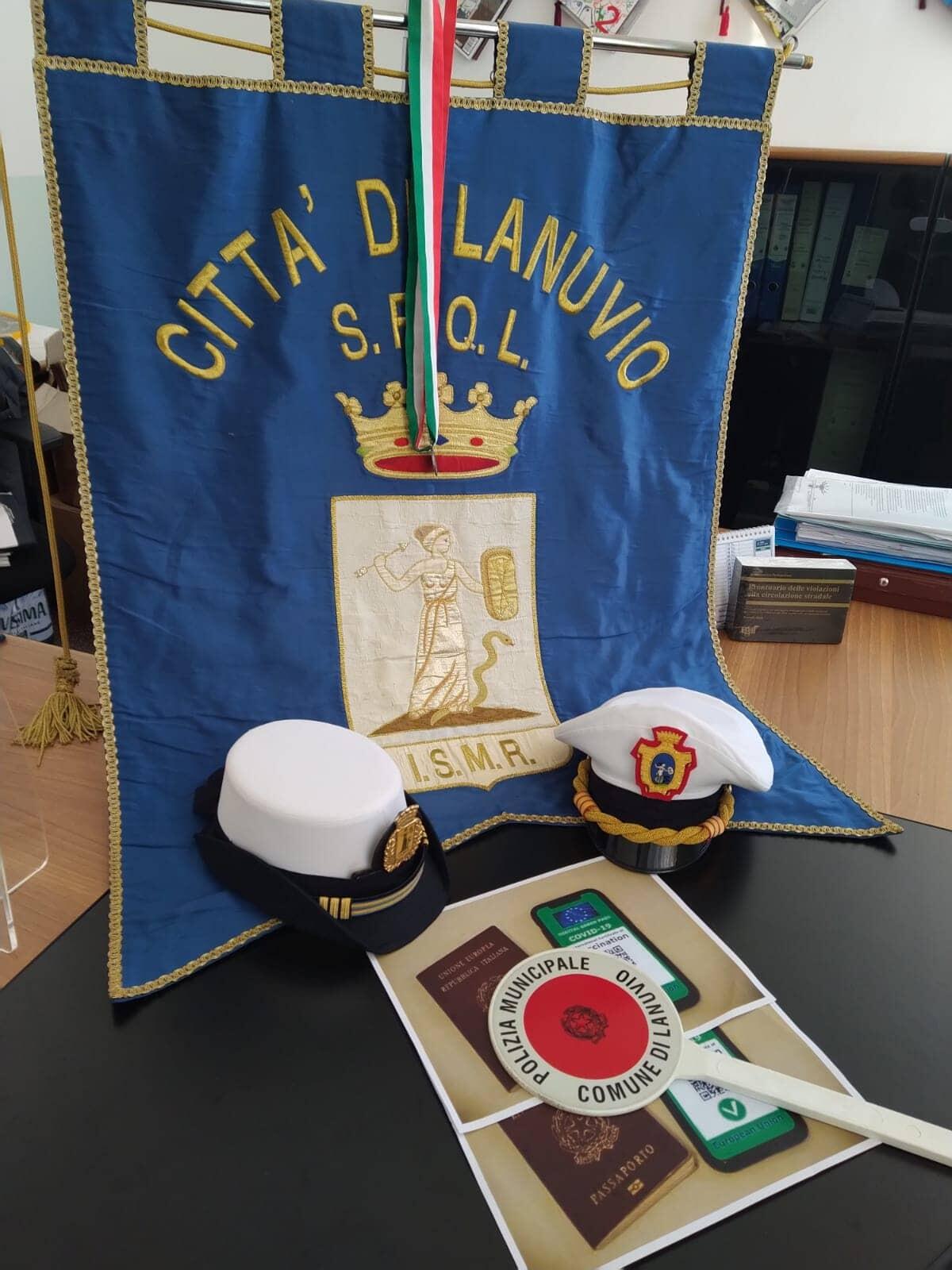 Lanuvio, la polizia locale sgomina giro di green pass e test antigenici falsi: coinvolte 4 persone di Aprilia, Genzano e Albano - 