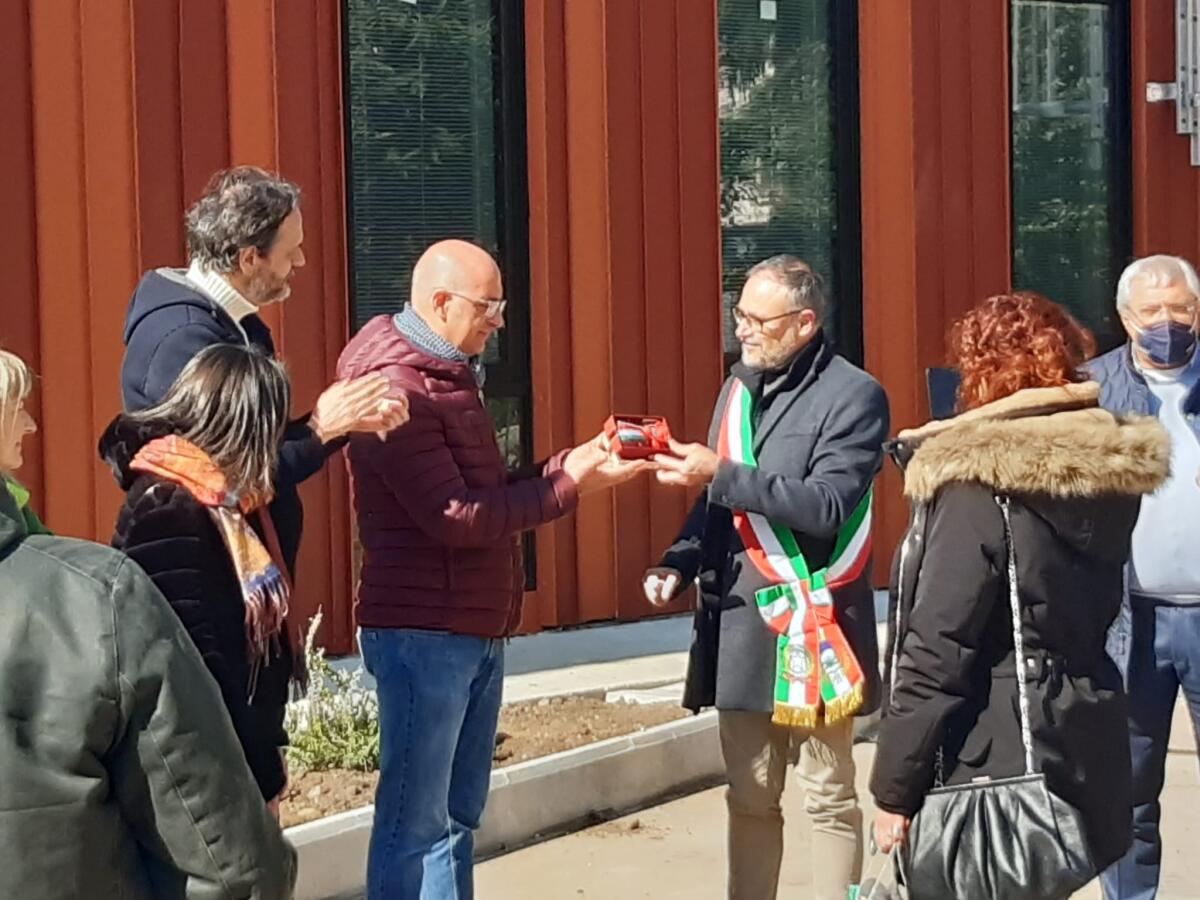 A Pavona consegnate le chiavi della scuola di via Torino, "Istituto all'avanguardia" - 