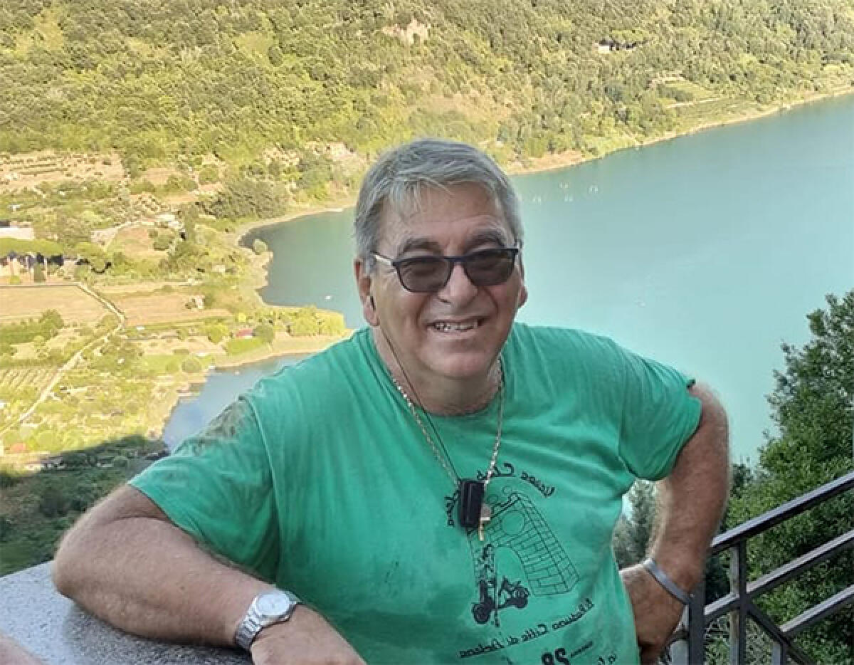 NEMI - Cade da un albero durante i lavori di potatura: muore il 56enne di Cisterna Giancarlo Puccia. - 