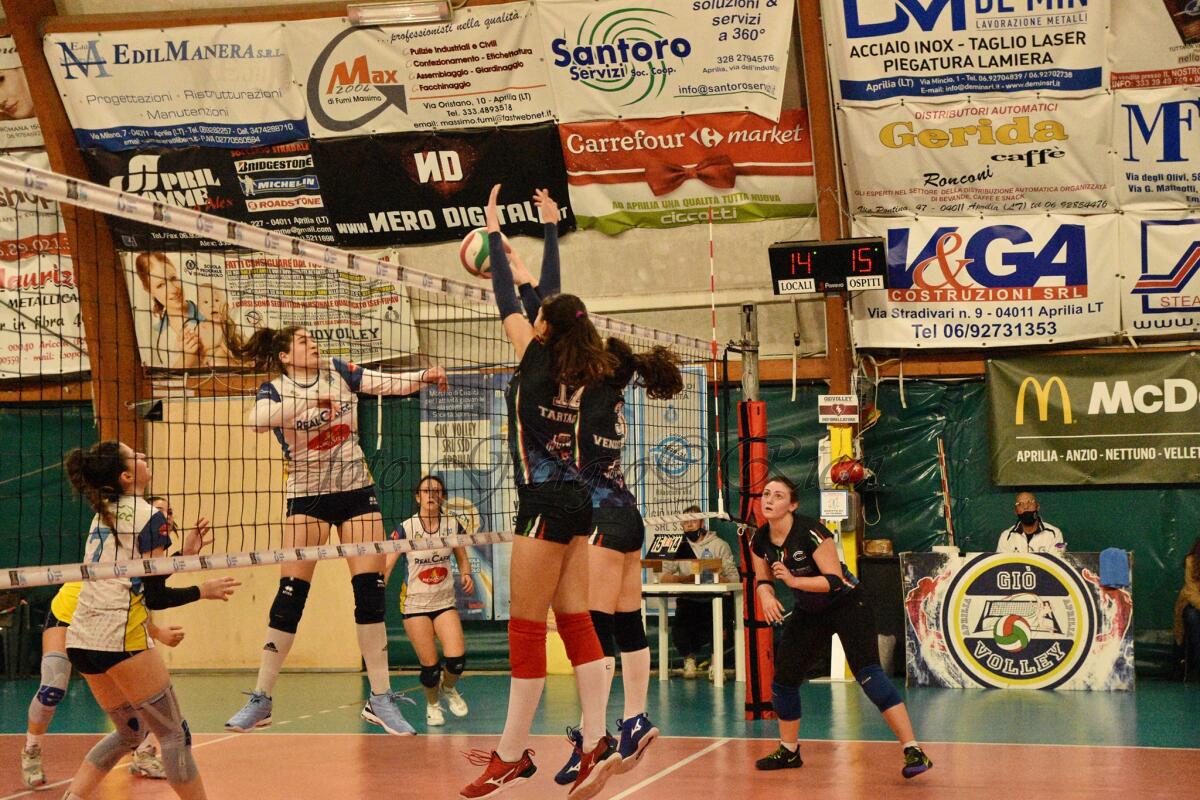Pallavolo femminile di serie C: la Giò Volley Aprilia attende oggi la SCK Volley Cali Roma. - 