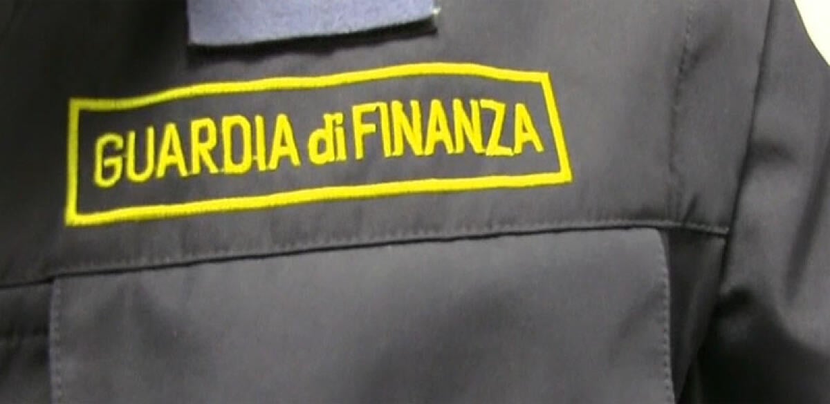 La Guardia di Finanza confisca un patrimonio di circa 5 milioni di euro ad un pregiudicato della provincia di Roma. - 