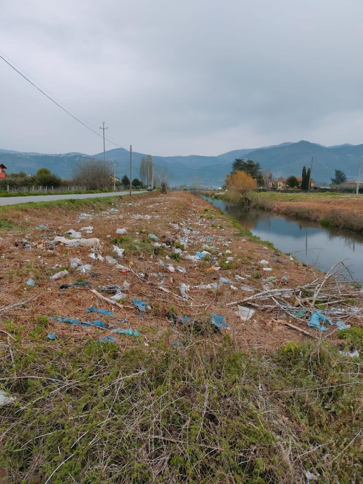 Intervento di pulizia a Sermoneta a cura dell’associazione “Amore per la nostra terra”. - 