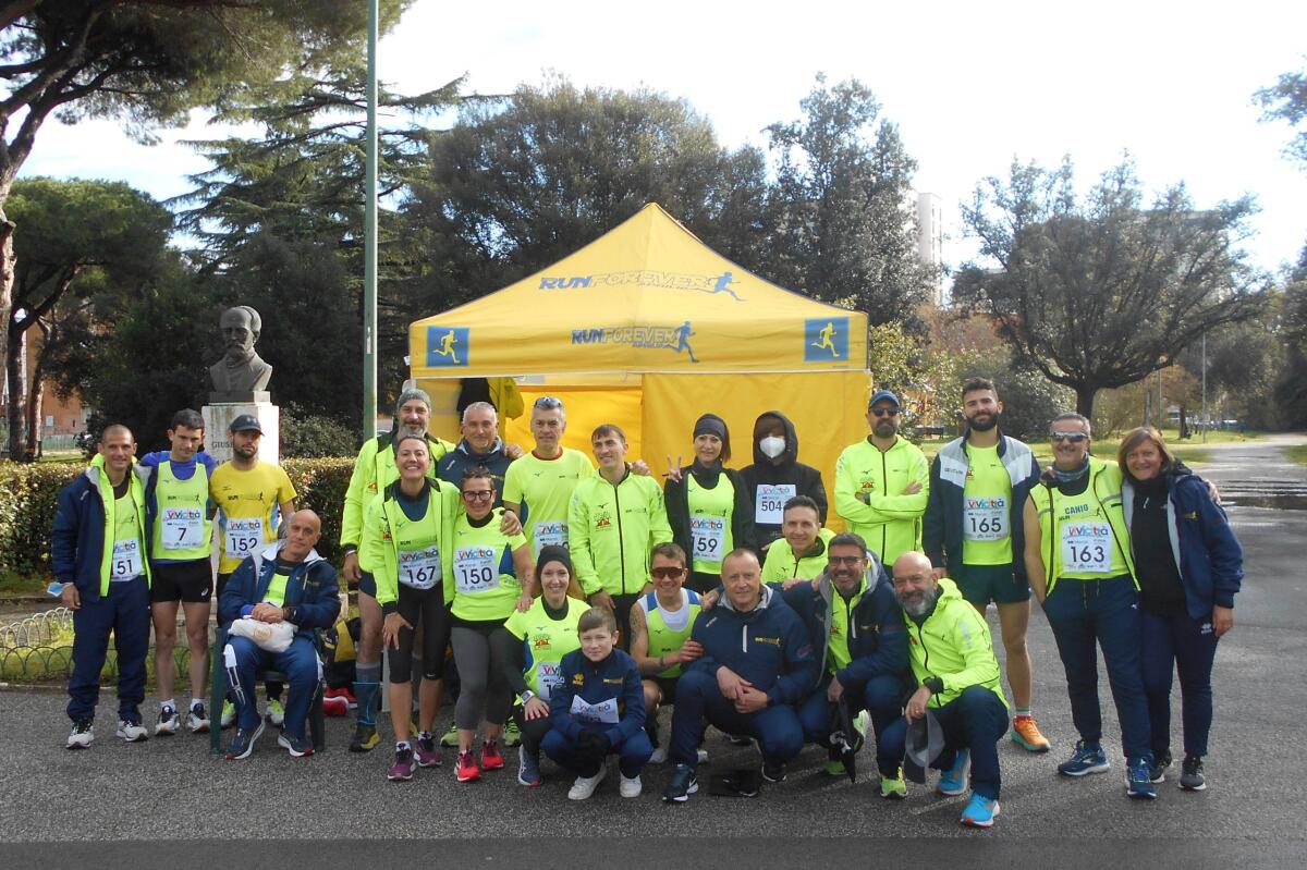 Vivicittà Latina 2022: la Runforever Aprilia si presenta al via con 21 atleti e conquista il terzo posto assoluto. - 