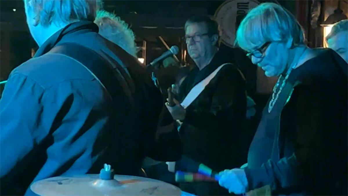 Magica serata alle “Officine Motociclistiche Apriliane” con lo storico percussionista Tony Esposito, con le sue hit ed i grandi successi di Pino Daniele. - 