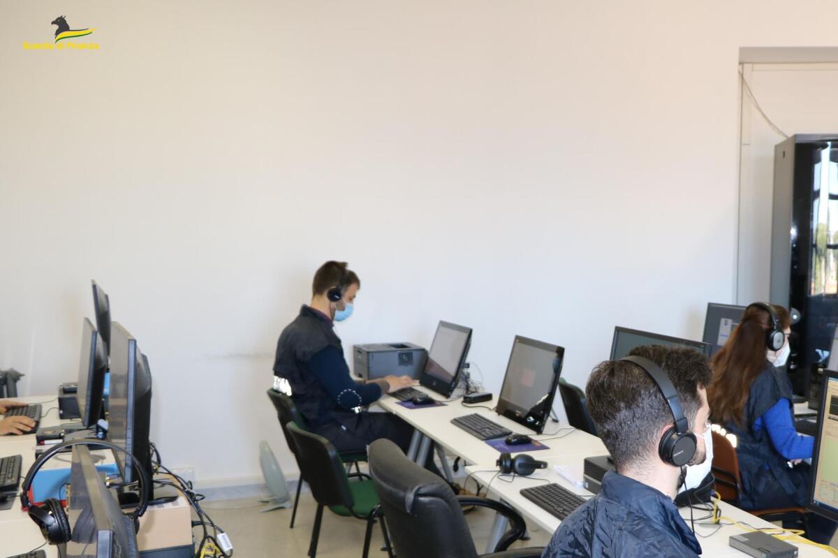 Bancarotta fraudolenta e reati fiscali. La Finanza di Latina esegue ad Aprilia 2 ordinanze di custodia cautelare in carcere. Coinvolte due società del settore rifiuti. VIDEO - 