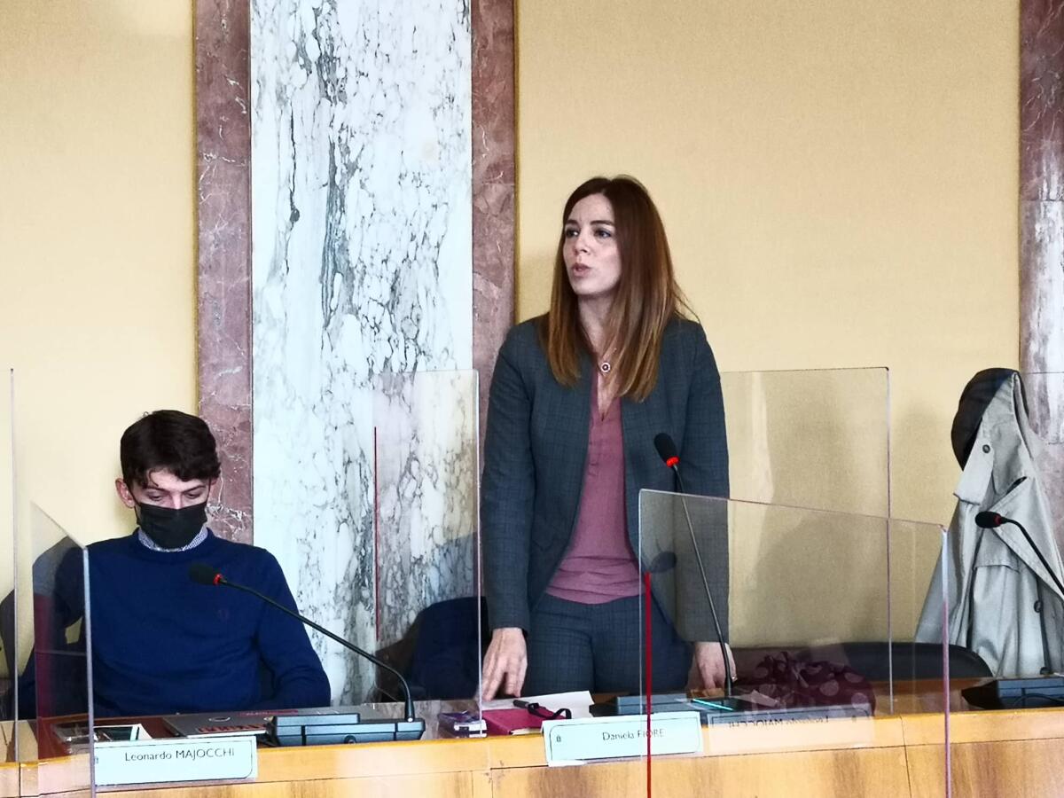 LATINA -  La consigliera del Pd, Daniela Fiore: “cessata l’emergenza, è necessario riaprire gli uffici comunali di front-office”. - 