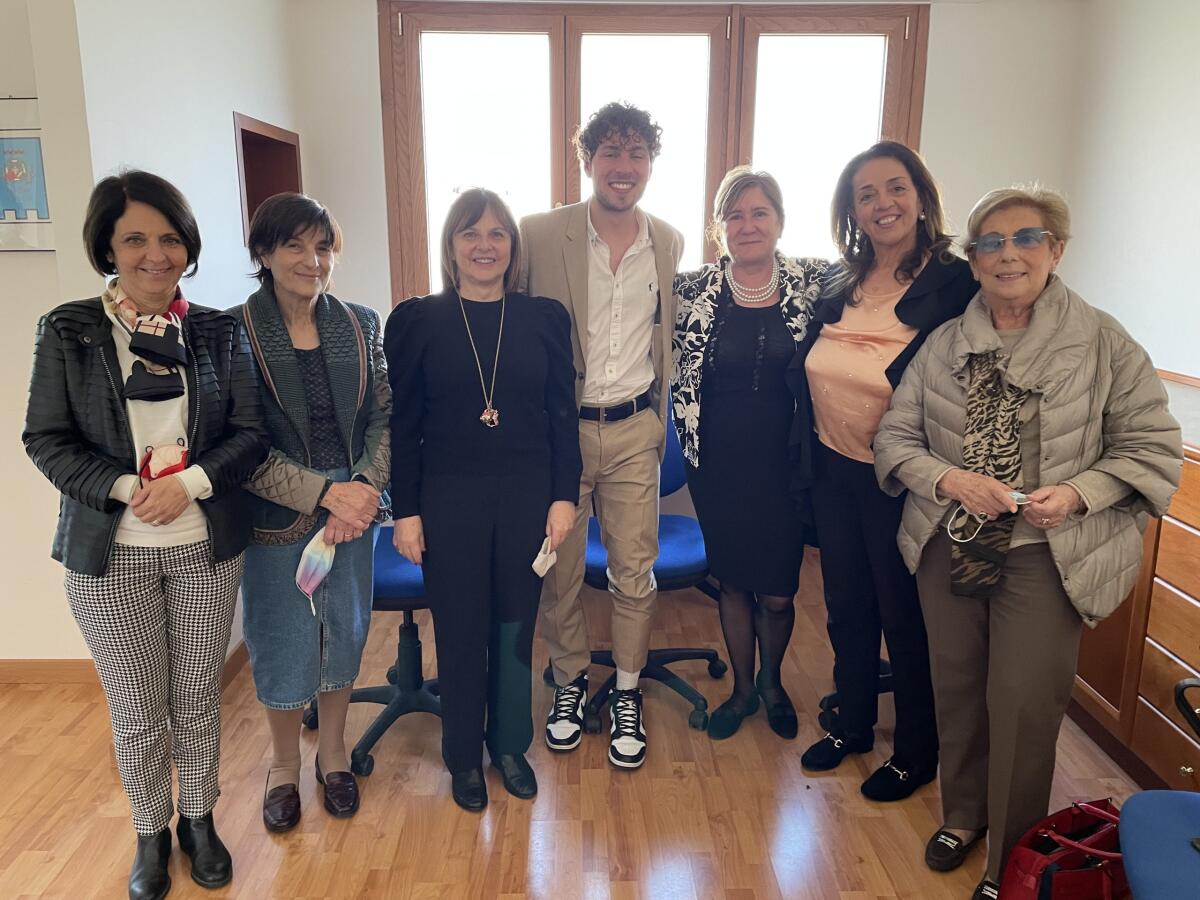 La Lilt Latina consegna una  borsa di studio di 2mila euro ad un giovane neolaureato in medicina. - 