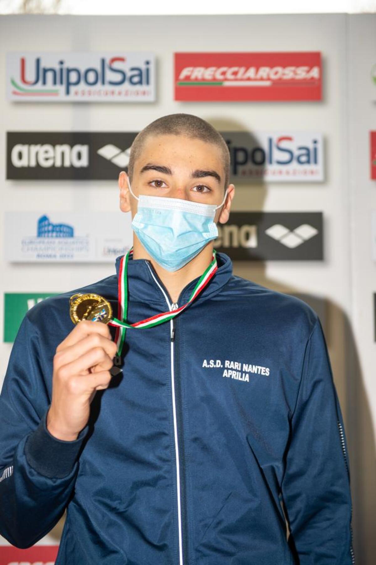 6 atleti della Rari Nantes Aprilia alle finali Italiane Giovanili di Nuoto. Primato nazionale per Daniele Del Signore che diventa 4 volte campione d'Italia. - 