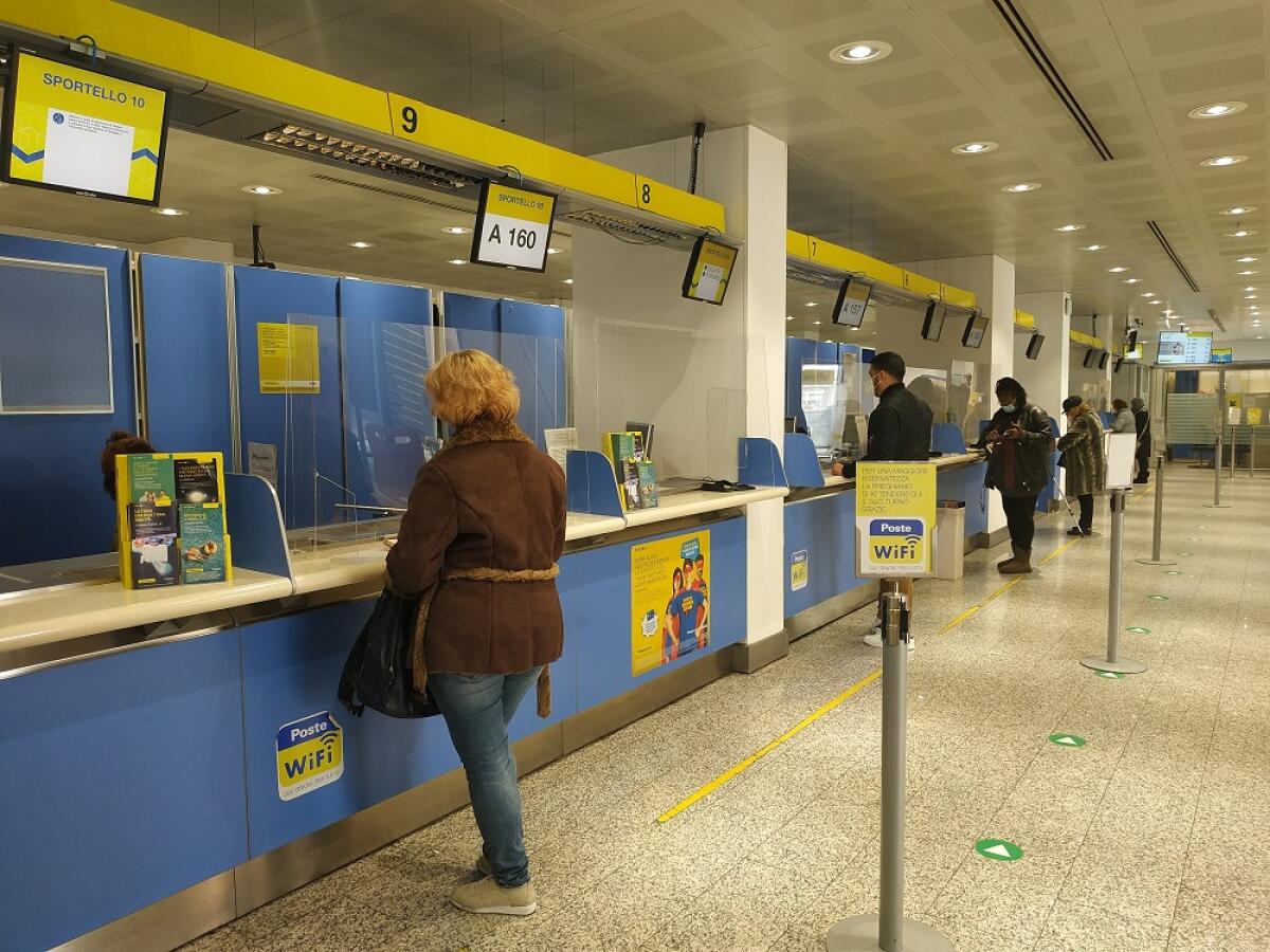 Poste, in provincia di Latina in pagamento le pensioni di maggio. Turnazione alfabetica ancora in vigore. - 