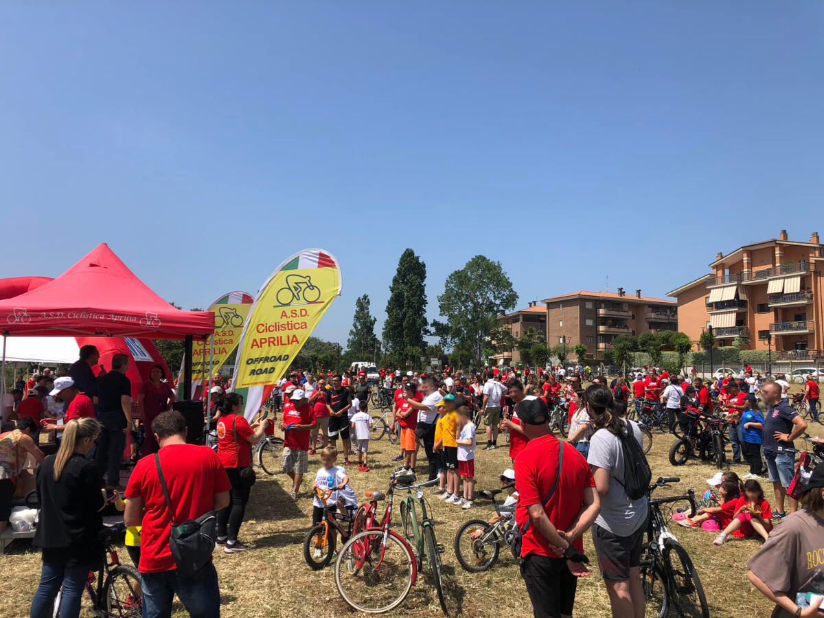 APRILIA - Un fiume di bici e tanta solidarietà colorano la tradizionale “Pedalata per un Raggio Di Sole”. - 