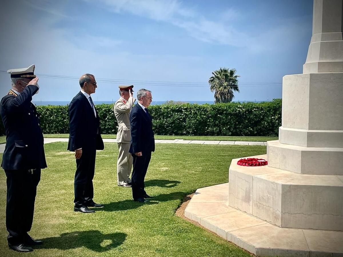 L'ambasciatore britannico ad Anzio. Visita alla spiaggia dello Sbarco "Yellow Beach" - 