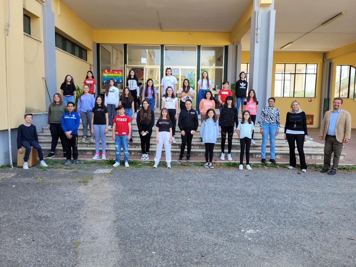 Il coro dell’Istituto Pascoli di Aprilia si aggiudica la fascia ORO al concorso “Macchi e Tocchi”. - 