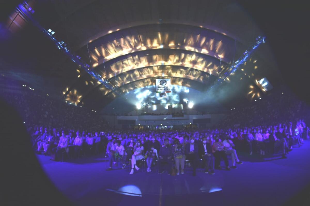 "Rock per un bambino": serata stellare al Pala Cesaroni di Genzano - 