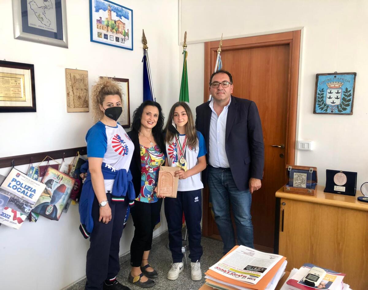 La giovanissima judoka di Aprilia Nicole Coccia, medaglia di bronzo ai campionati italiani, ricevuta in Comune. - 