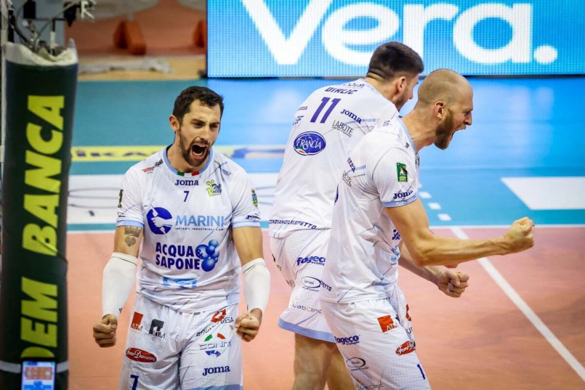 Pallavolo di Superlega, PlayoffChallenge: Cisterna conquista un punto contro Verona ed è in semifinale. Sabato al Palasport arriva Monza. - 