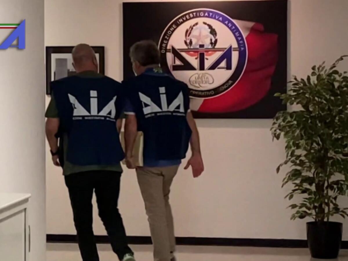 ‘Ndrangheta, eseguite 43 ordinanze di misura cautelare tra il Lazio e la Calabria. Tre degli indagati sono di Aprilia, Latina ed Ardea. - 