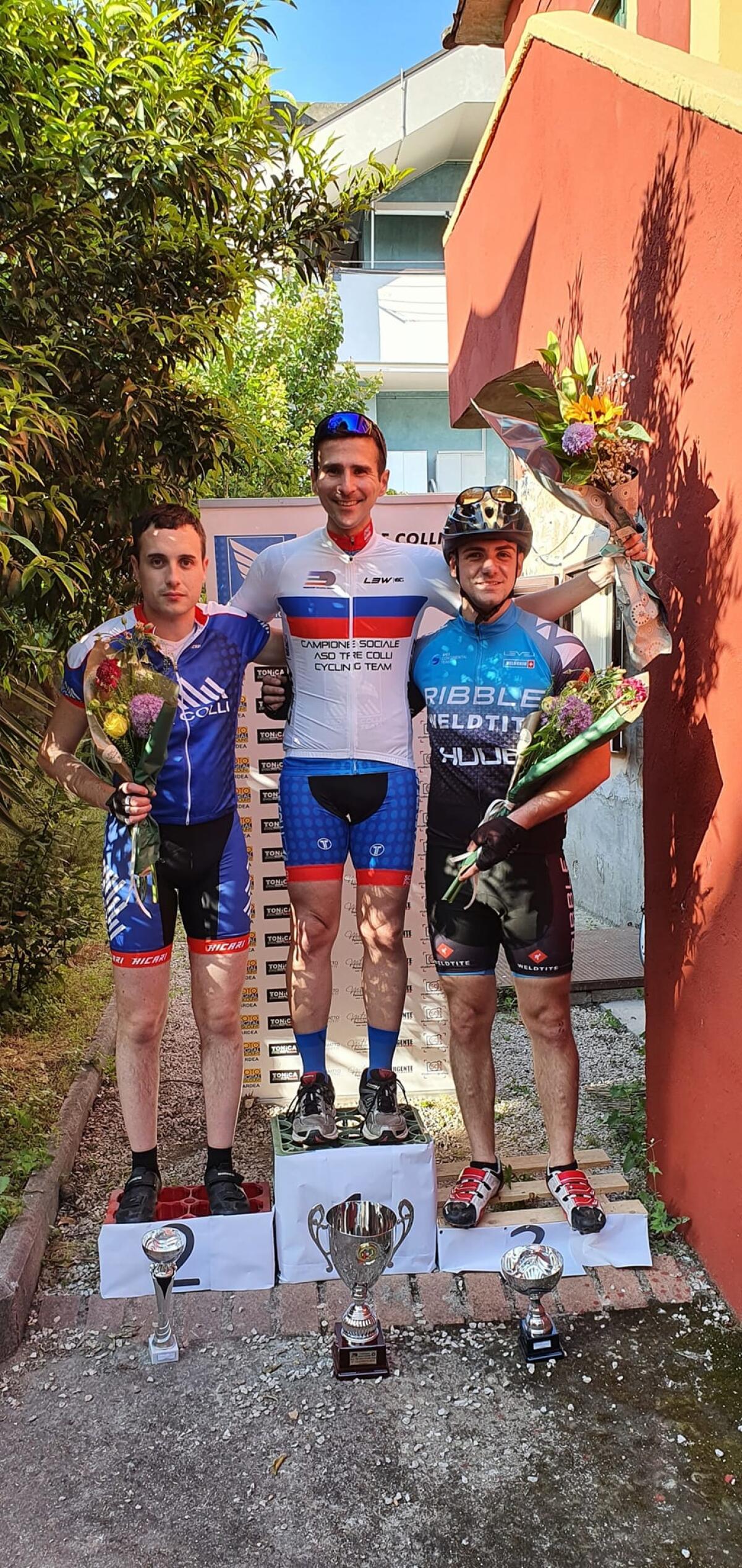 APRILIA - Tre Colli Cycling Team, assegnato il titolo sociale a Ferrera; re dello sprint Viscusi. - 