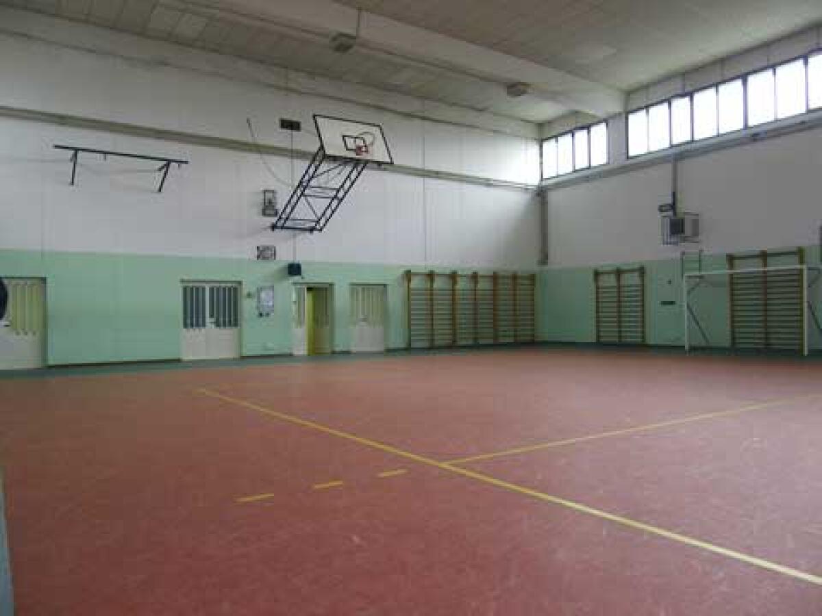 Aprilia - Nuovo regolamento per la concessione delle palestre scolastiche - 