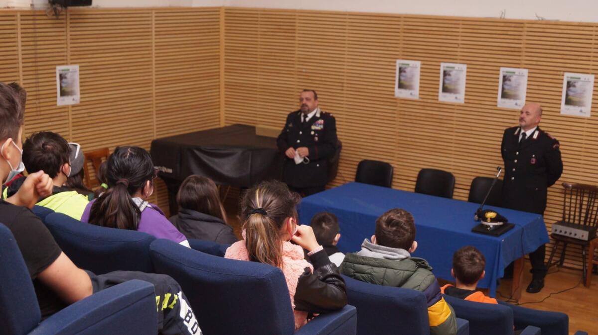 I Carabinieri incontrano gli alunni dell'IC Pacifici di Sezze - Bassiano - 