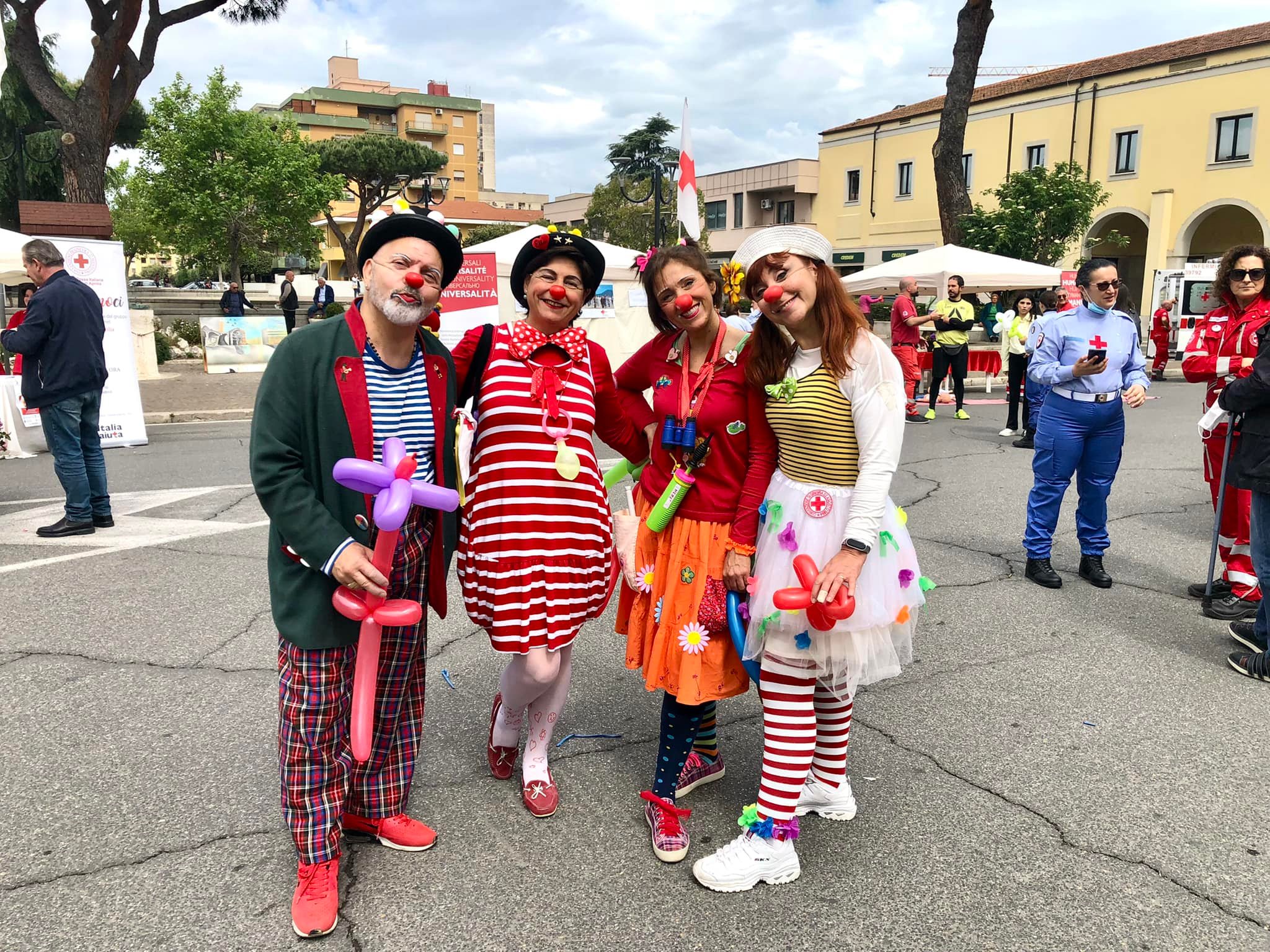 Galleria 1 del post: Giornata mondiale della Croce Rossa: mattinata di sensibilizzazione in Piazza Roma ad Aprilia.