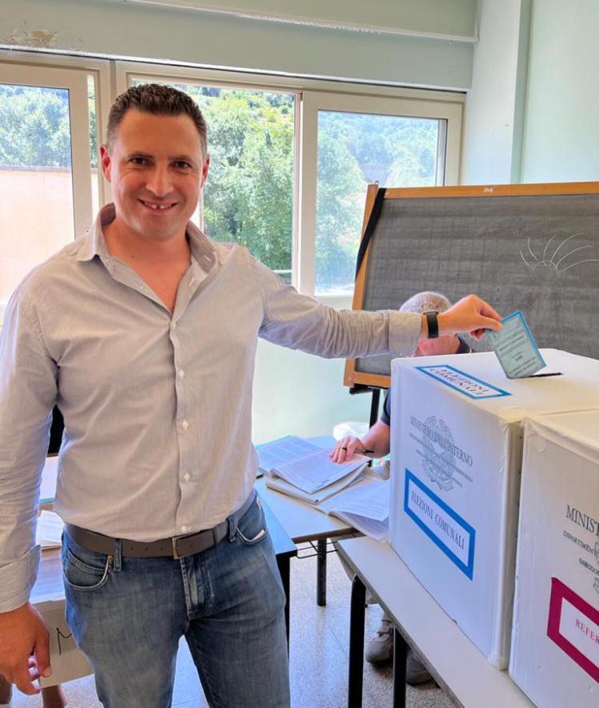 Amministrative a Gaeta: Cristian Leccese, sostenuto da 8 liste, verso l’elezione a sindaco con il 64,6% di voti. - 