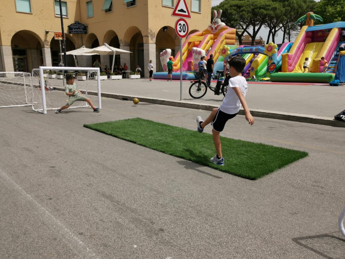 Festa dello Sport 2022 ieri a Pomezia. Una giornata dedicata al calcio, tra passato e presente. - 